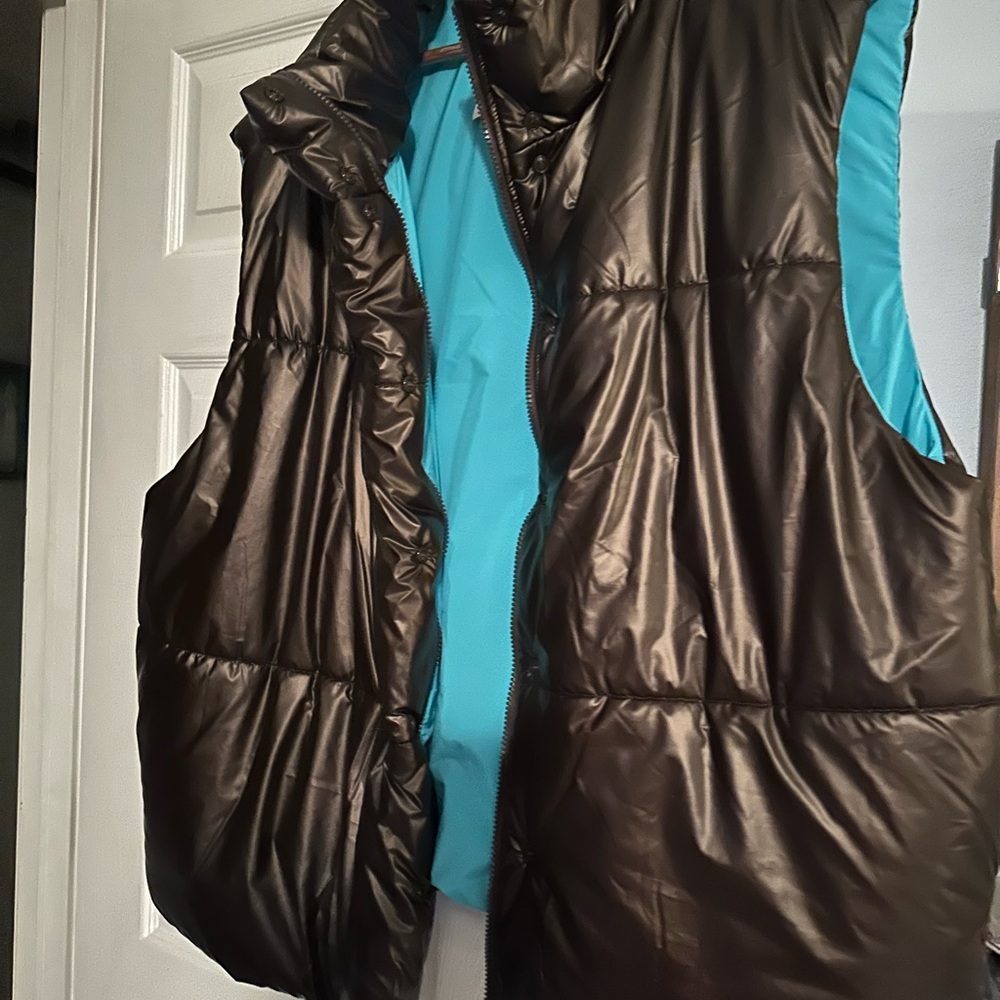 Fabletics puffer vest - Picture 3 of 4